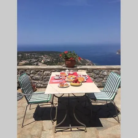 πύργος παραδοσιακός με μαγευτική θέα - Traditional Tower With Amazing Sea View *