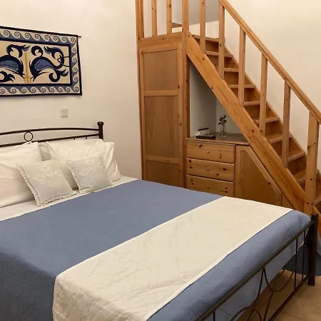 Traditional Tower: Sea View Retreat * Areopoli