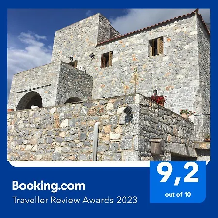 Traditional Tower: Sea View Retreat