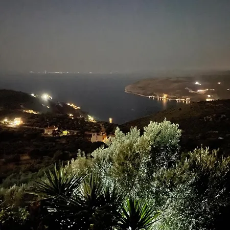 Villa Traditional Tower: Sea View Retreat Areopoli